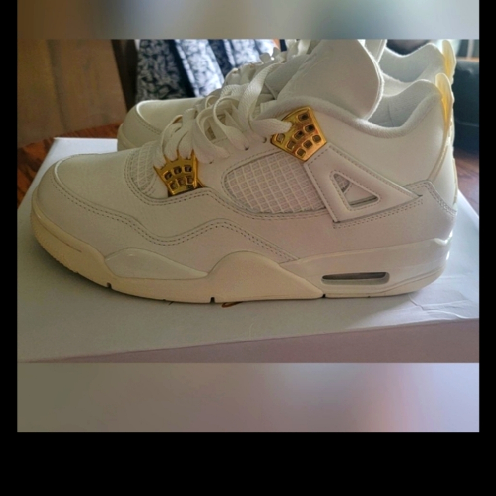 Jordan Retro 4 metallic